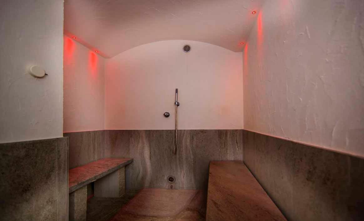 Hotel Jagdhof Selva di Val Gardena Bagian luar foto