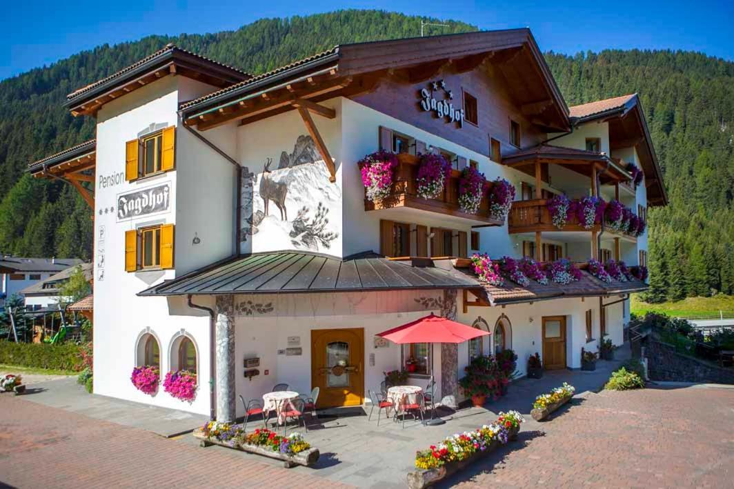 Hotel Jagdhof Selva di Val Gardena Bagian luar foto